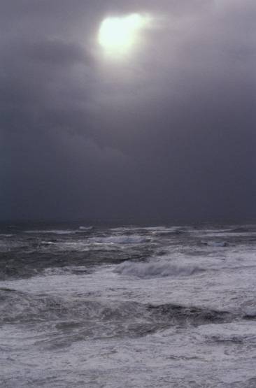 stormy sea, getty images  NA008711 (RF)