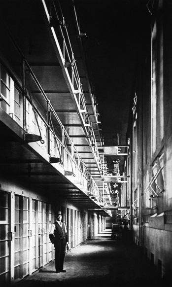 prison cells, getty image SO000174 (RF)