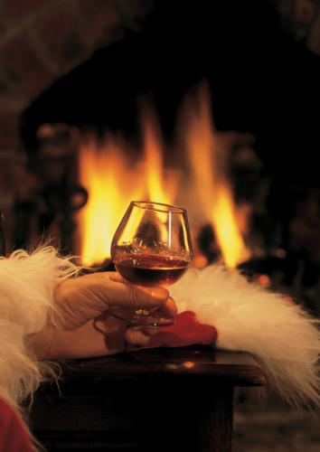 sleeve, fire, and snifter, getty images 57367868 (RF)